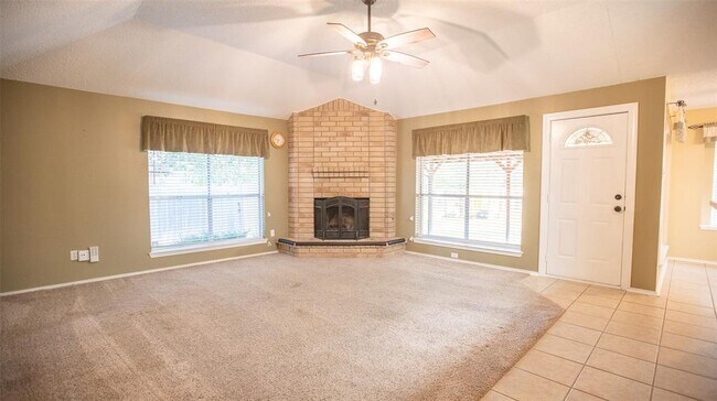 Foto del edificio - 401 Parkview Dr