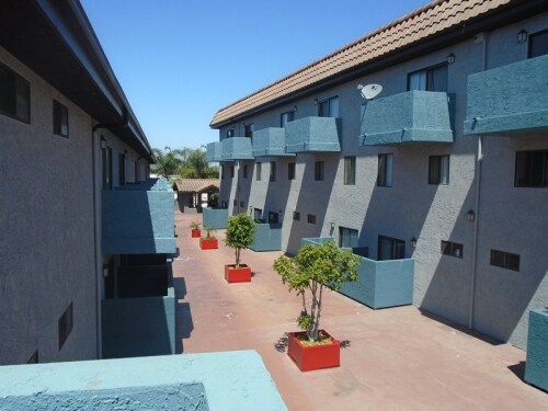 Foto del edificio - 2301 E Market St