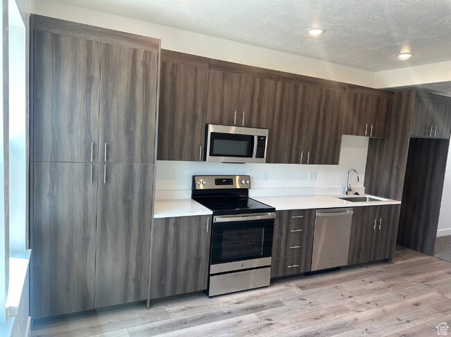 Building Photo - 1270 W 3440 S