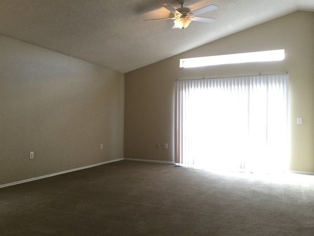 Foto del edificio - 1468 Carey Glen Cir