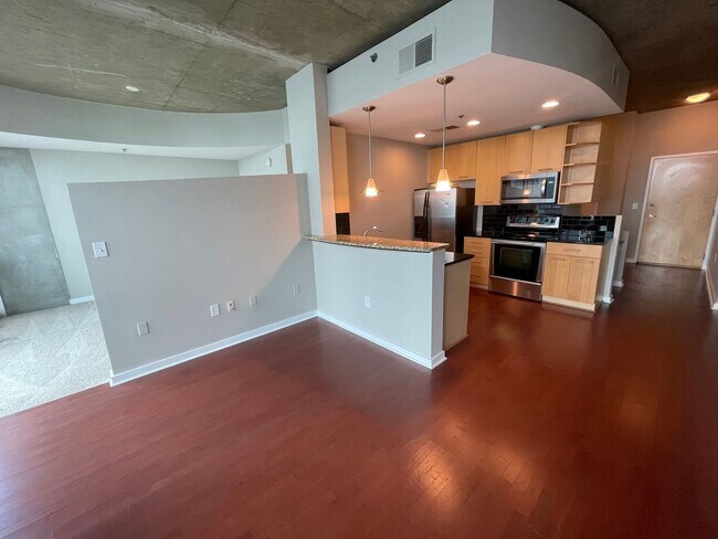 Building Photo - Realm Residences Featuring Buckhead + Atlanta Skyline Views!