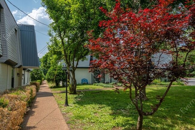 Foto del edificio - 126 Walton Ferry Rd