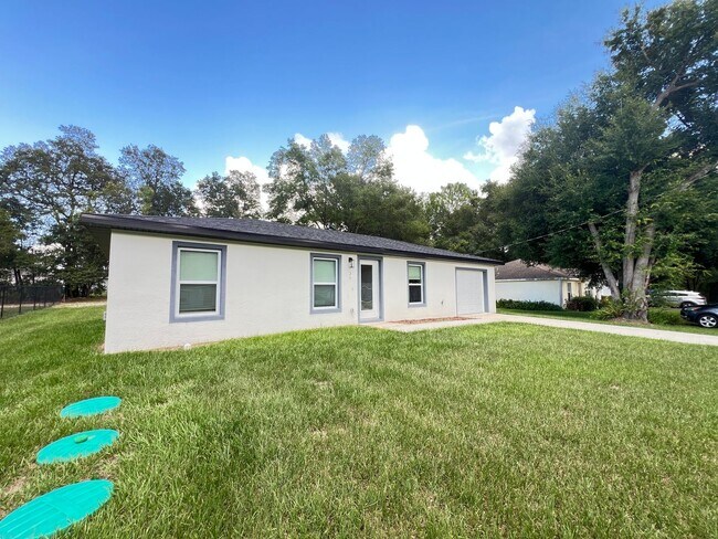 Foto del edificio - GREAT 3 BD/2BA Home in Ocala!!