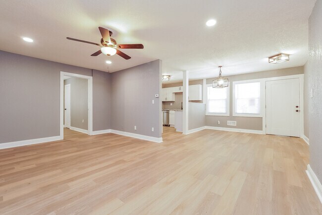 Foto del edificio - 7713 E 110th St