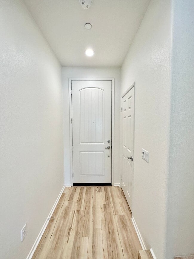 Foto del edificio - Lovely Two-Story Home in the New Community...