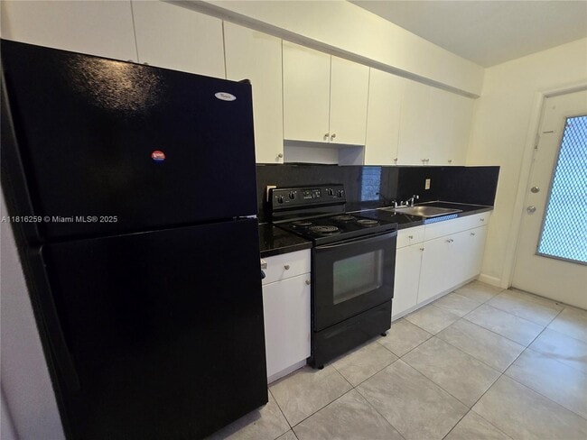 Foto del edificio - 16890 NE 21st Ave