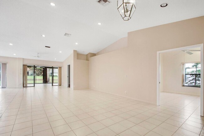 Building Photo - 4560 Catamaran Cir