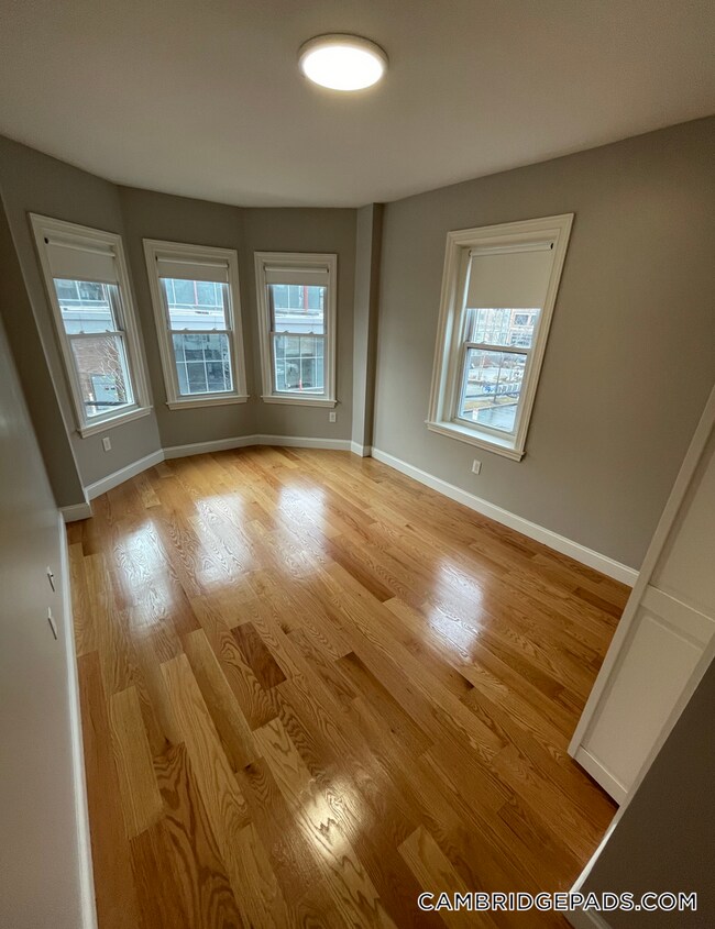 Foto del edificio - 124 Berkshire St