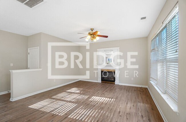 Foto del edificio - 104 Hampshire Dr