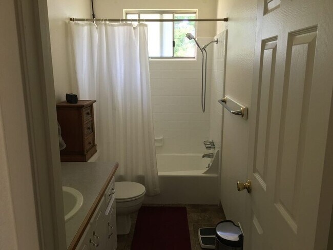 Foto del edificio - 1263 E Cedar View Dr