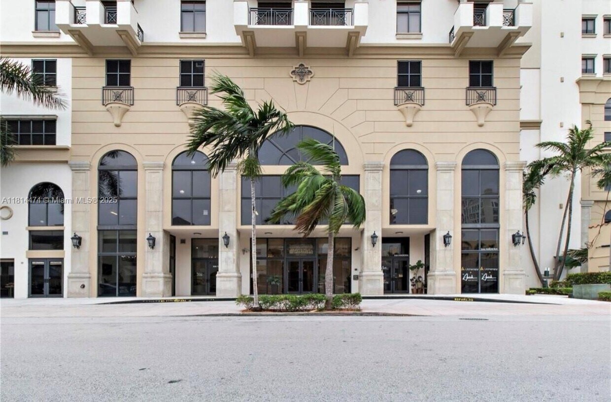 Primary Photo - 1805 Ponce de Leon
