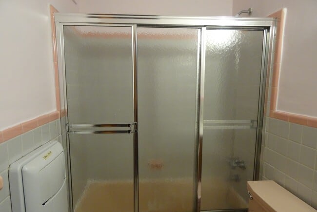 Bath Room - 2408 28th St