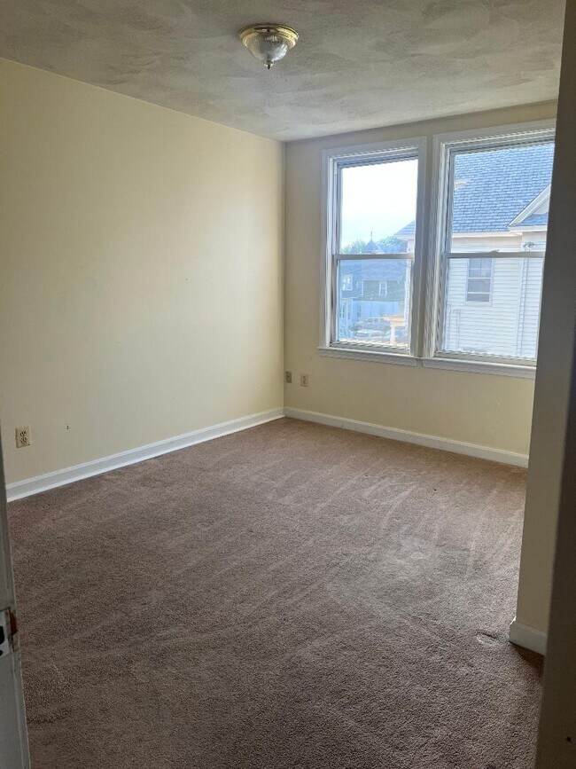 Foto del edificio - 571 Westford St