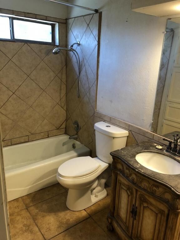 Building Photo - 10611 Starcrest San Antonio, TX 78217