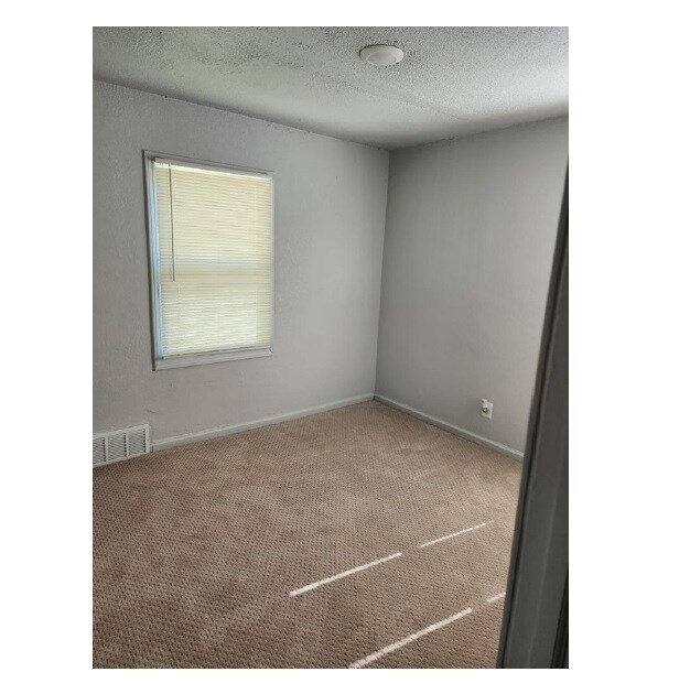 Foto del edificio - 16006 E State Fair Ave