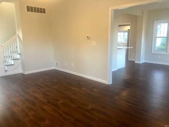 Foto del edificio - 600 E 1st St