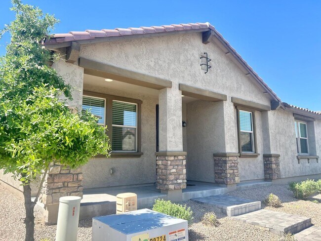 Building Photo - 152 N 56th Pl