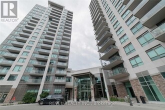 Building Photo - 1215 Bayly St