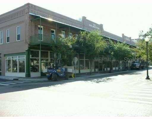 Primary Photo - 1209 N Franklin St