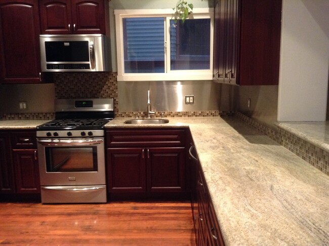 kitchen - 1232 Union St