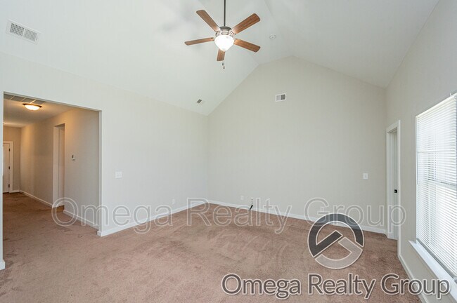 Building Photo - 7073 Shadesbrook Dr