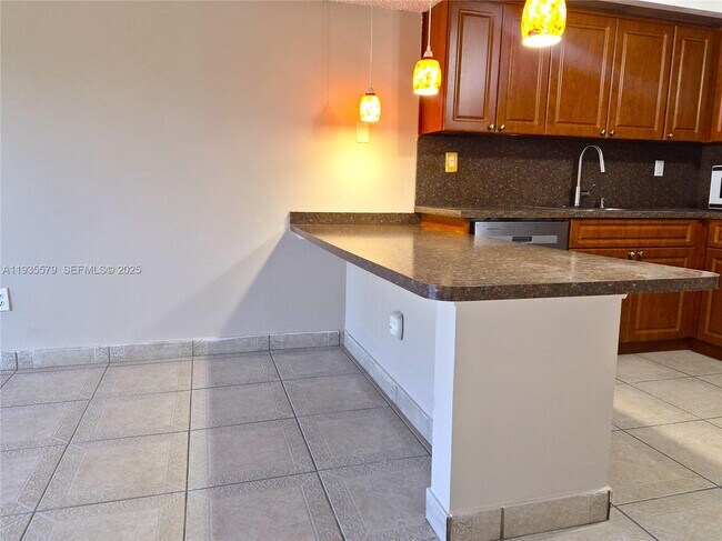 Foto del edificio - 8811 SW 132nd Pl