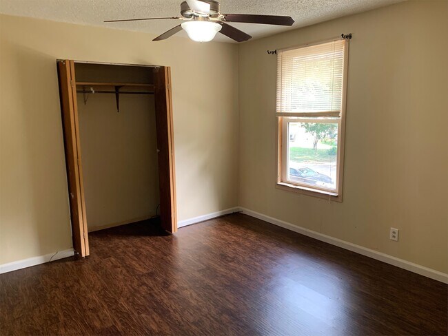 Building Photo - 228 Arcadia Dr