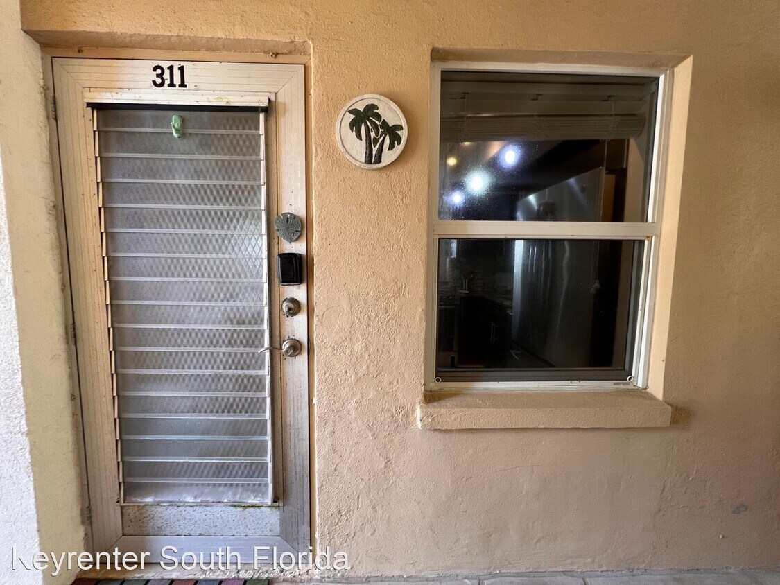 1 br, 1 bath House - 4500 S. Ocean Blvd. #311