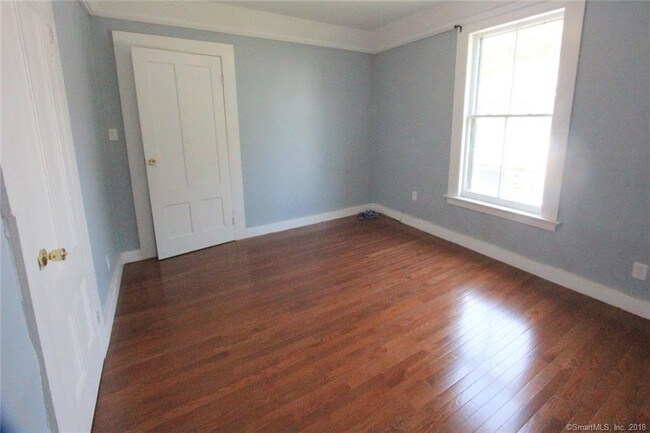 Building Photo - 577 Quinnipiac Ave