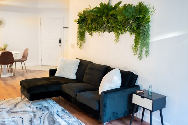 Foto del edificio - 6900 E Princess Dr