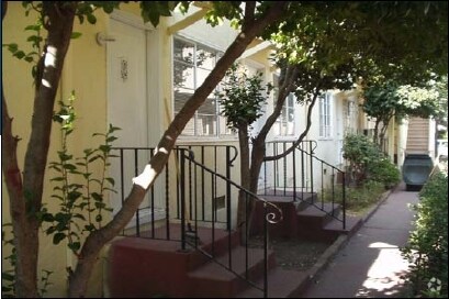 Building Photo - 1410 F St