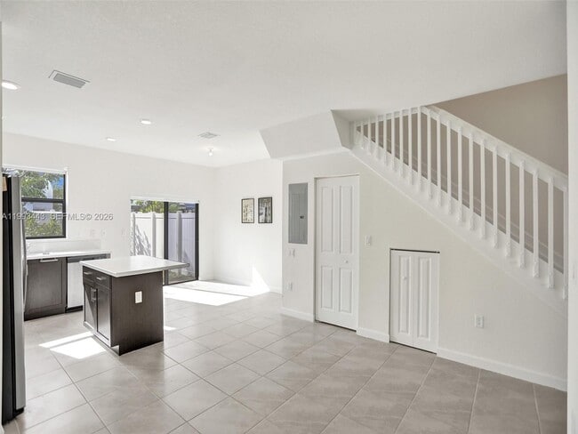 Foto del edificio - 3436 W 111th Pl