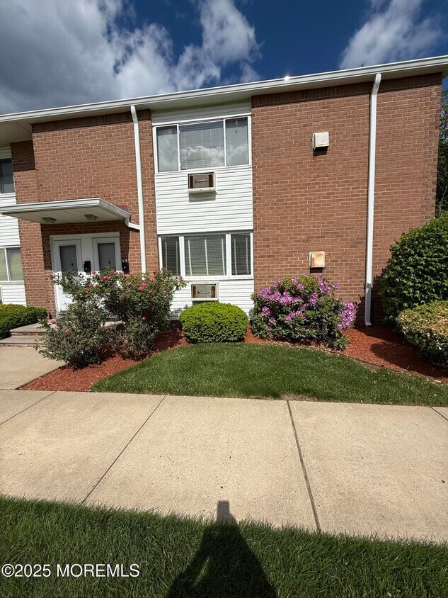 Foto principal - 35 Sternberger Ave