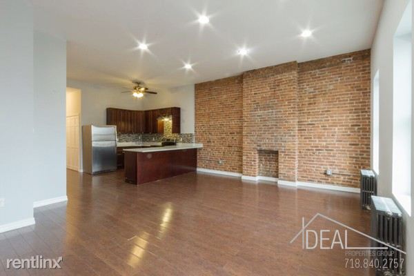 Building Photo - 543 3rd Ave