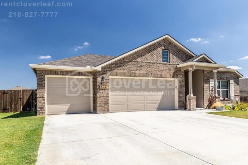 Primary Photo - 804 Shrike Ln