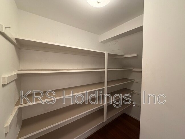 Building Photo - 1517 Rollesby Way