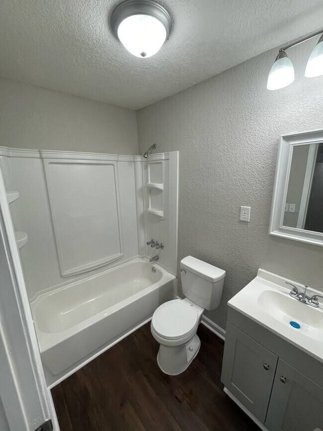 Foto del edificio - 1624 Stewart St