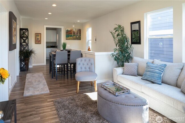 Foto del edificio - Columbia City Updated Home for Lease