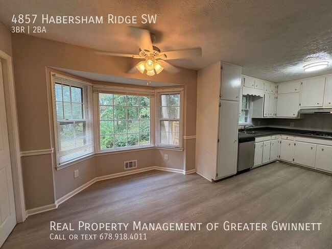 Foto del edificio - 4857 Habersham Ridge SW
