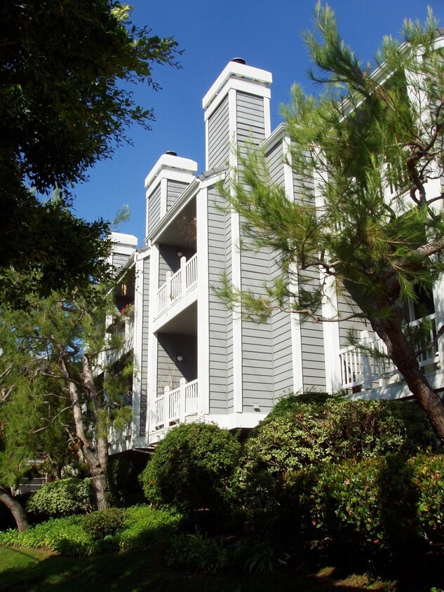 Primary Photo - 8500 Falmouth Ave