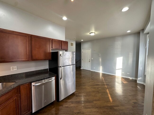 Foto del edificio - 2746 W Le Moyne St