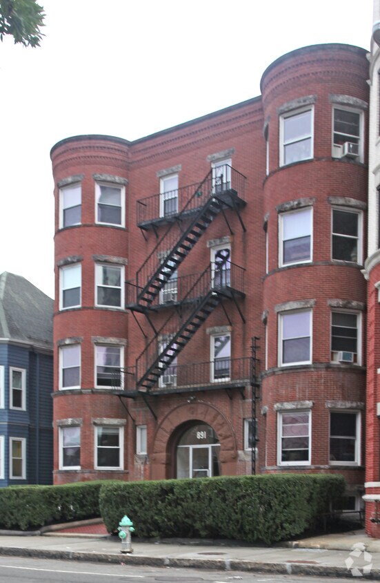 Foto del edificio - 891 Massachusetts Ave