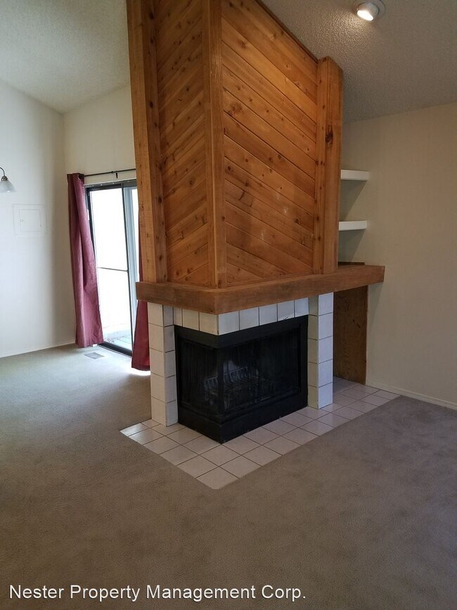 Building Photo - 2 br, 1 bath House - 932 Azure Cr.