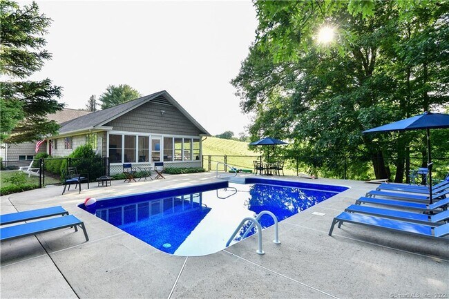 Building Photo - 77 Old Litchfield Rd