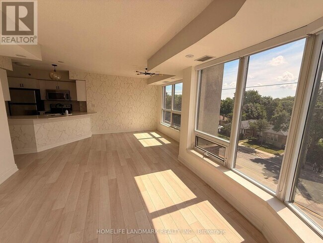 Photo du bâtiment - 760 Sheppard Ave W