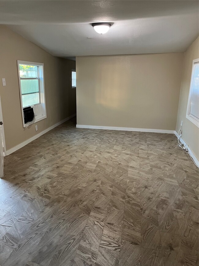 Foto del edificio - 305 7th St