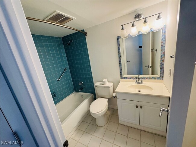 Building Photo - 170 Turtle Lake Ct