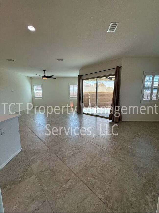 Foto del edificio - Beautifully Upgraded Home in Sedella Community