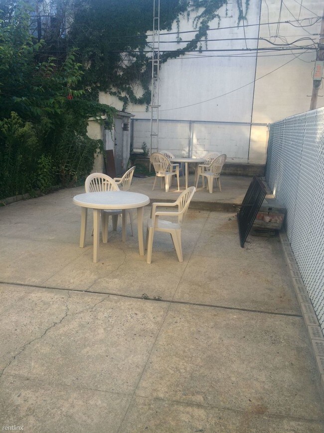 Foto del edificio - 3076 41st St