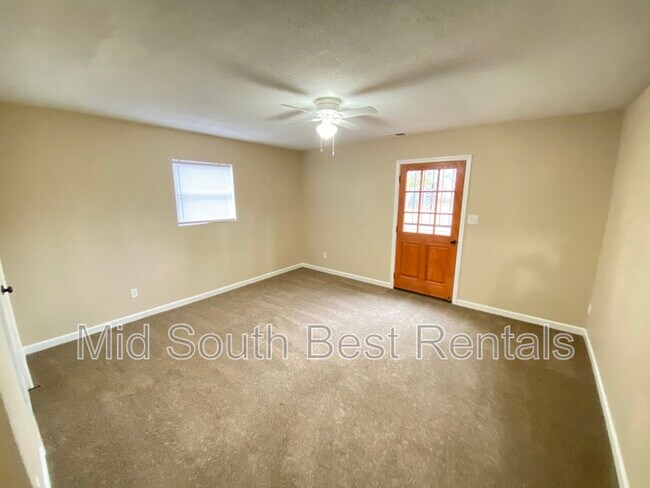 Foto del edificio - 3268 Seminole Rd